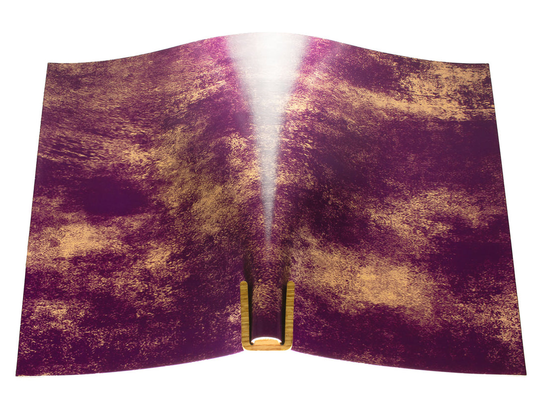 Vegetable tanned leather panel Russo marbled roxo 